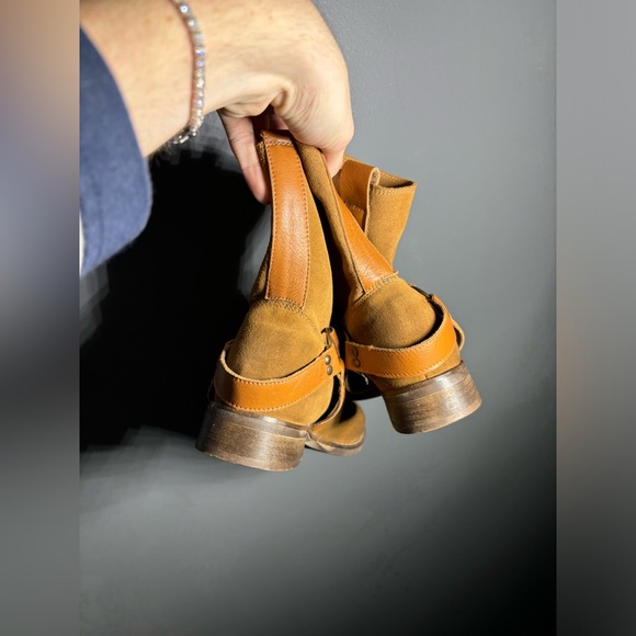 Sundance Ellie Oiled Suede Ankle Boots Womens Size EU 38 - Picture 3 of 6